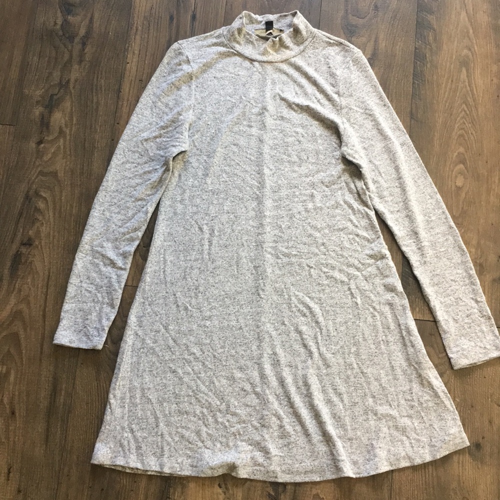 TURTLE-NECK DRESS